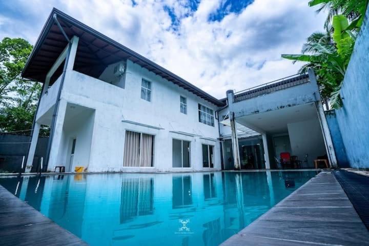Villa 38 Padukka Εξωτερικό φωτογραφία